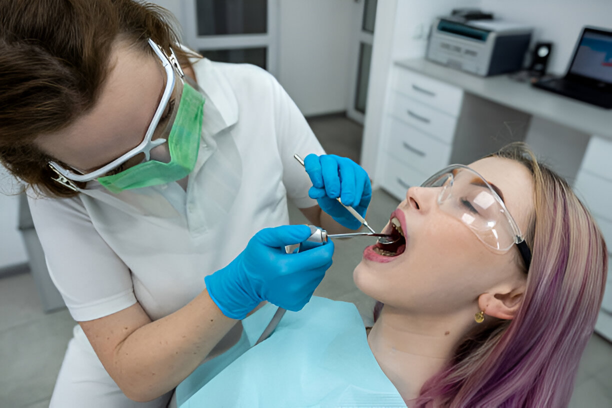 Understanding Different Types of Emergency Dental Treatments: A Comprehensive Guide_3